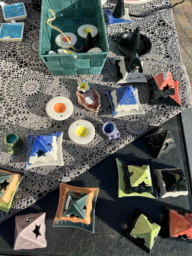 Keramische Kandelaar /  wierook houders Thailand, Huis en Inrichting, Ophalen, Overige materialen, Wit, Zo goed als nieuw