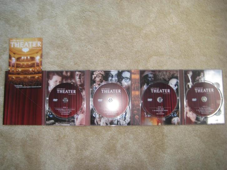 4x DVD allemaal THEATER van 1945 tot nu.12-Delige docu-serie, Cd's en Dvd's, Dvd's | Muziek en Concerten, Nieuw in verpakking