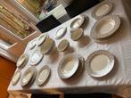 Bijzonder groot servies (98 delig) Diner/Ontbijt/Koffie 12 p, Huis en Inrichting, Keuken | Servies, Ophalen, Keramiek, Zo goed als nieuw