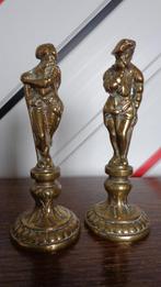 Figuren van middeleeuwse edelen, Ophalen