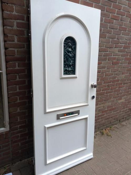 1x  voordeuren  met rooster/// 1x voordeur met dubbeleglas, Doe-het-zelf en Verbouw, Deuren en Horren, Gebruikt, Buitendeur, 200 tot 215 cm