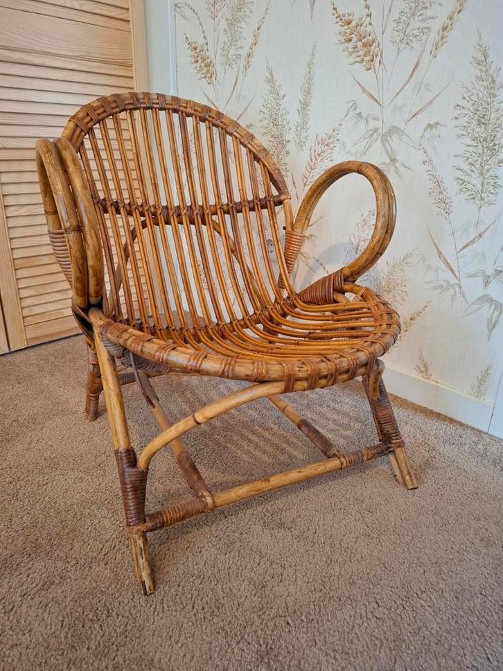 Vintage Rotan Stoel van Rohé Noordwolde, Huis en Inrichting, Fauteuils, Gebruikt, Riet of Rotan, 50 tot 75 cm, Minder dan 75 cm