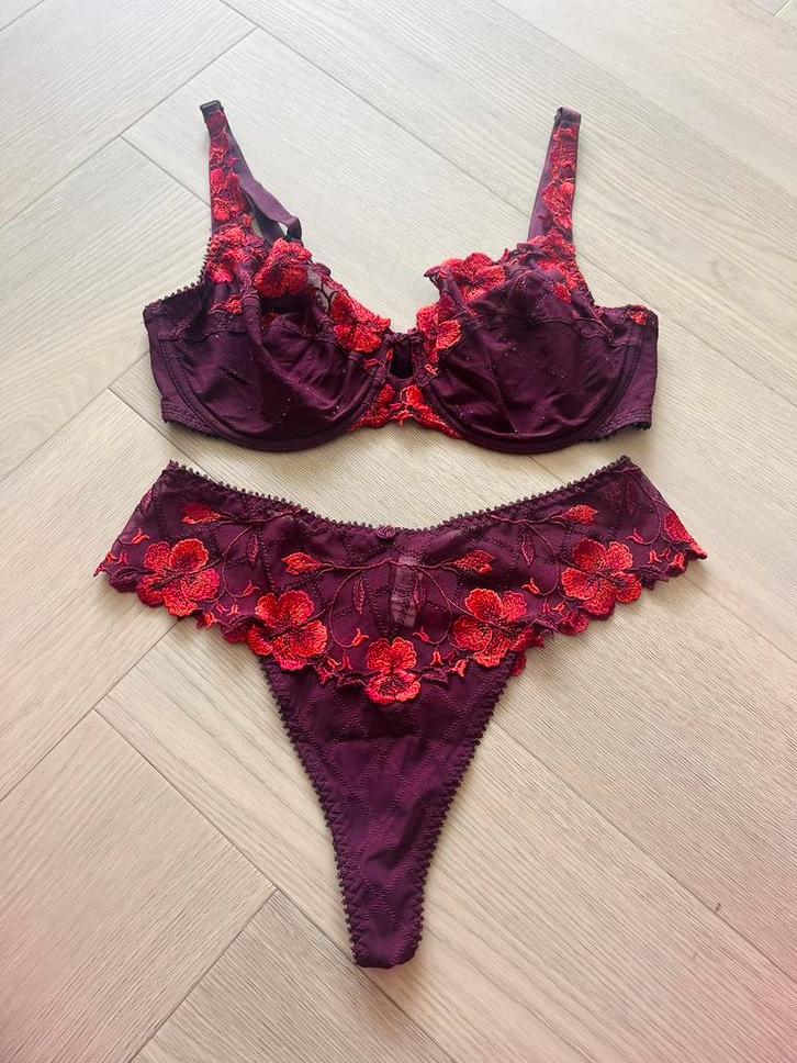 Lejaby Set 70E/38 Aubergine Kant (LEES BESCHRIJVING), Kleding | Dames, Ondergoed en Lingerie, Setje, Paars, Ophalen of Verzenden