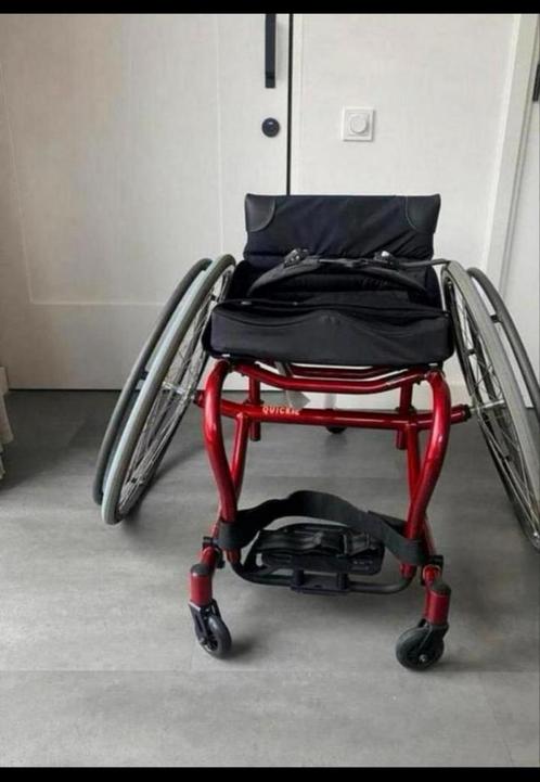 Sport/tennisrolstoel zgan br 38cm, Diversen, Rolstoelen, Zo goed als nieuw, Handbewogen rolstoel, Ophalen