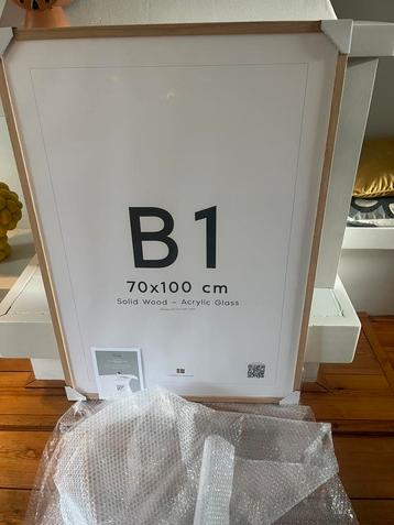 Helemaal nieuwe wissellijst schilderij  beschikbaar voor biedingen