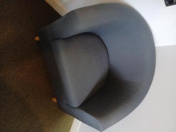 Kuipstoelen 2 stuks beschikbaar voor biedingen
