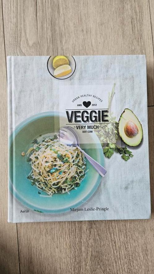 Mirjam Leslie-Pringle - Veggie Very Much, Boeken, Kookboeken, Zo goed als nieuw, Hoofdgerechten, Ophalen of Verzenden