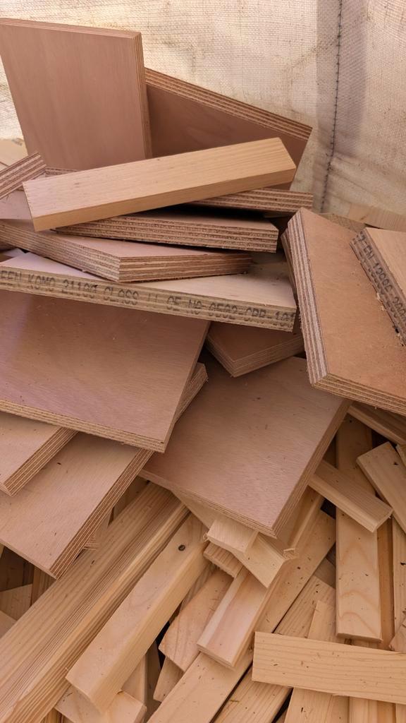 BIG BAG vol met Gratis Zaagstukken Balkjes & Multiplex, Doe-het-zelf en Verbouw, Hout en Planken, Gebruikt, Overige typen, Overige houtsoorten