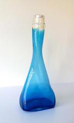 Glazen vaas licht blauw turquoise luchtbellen 097-g, Antiek en Kunst, Antiek | Glas en Kristal, Ophalen of Verzenden
