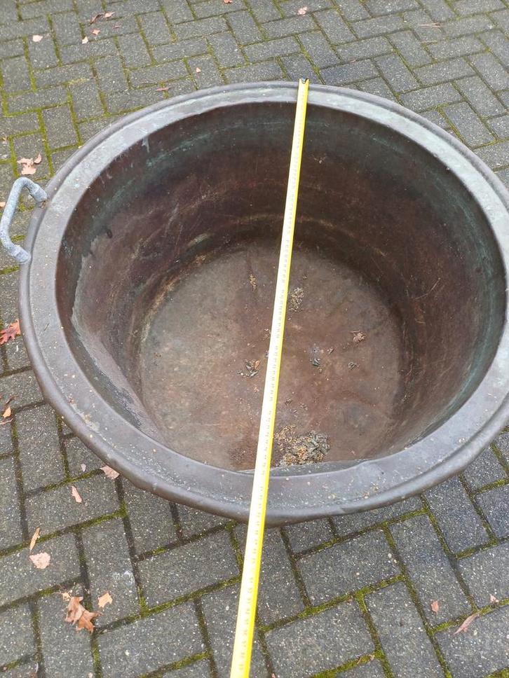 Oude bronzen pot, Antiek en Kunst, Antiek | Koper en Brons, Ophalen