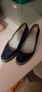 Mooie blauwe sleehak schoenen. Met wat goud. Maat 38., Ophalen of Verzenden, Zo goed als nieuw, Blauw