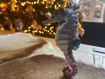 Fred van Leer kerstbal beschikbaar voor biedingen