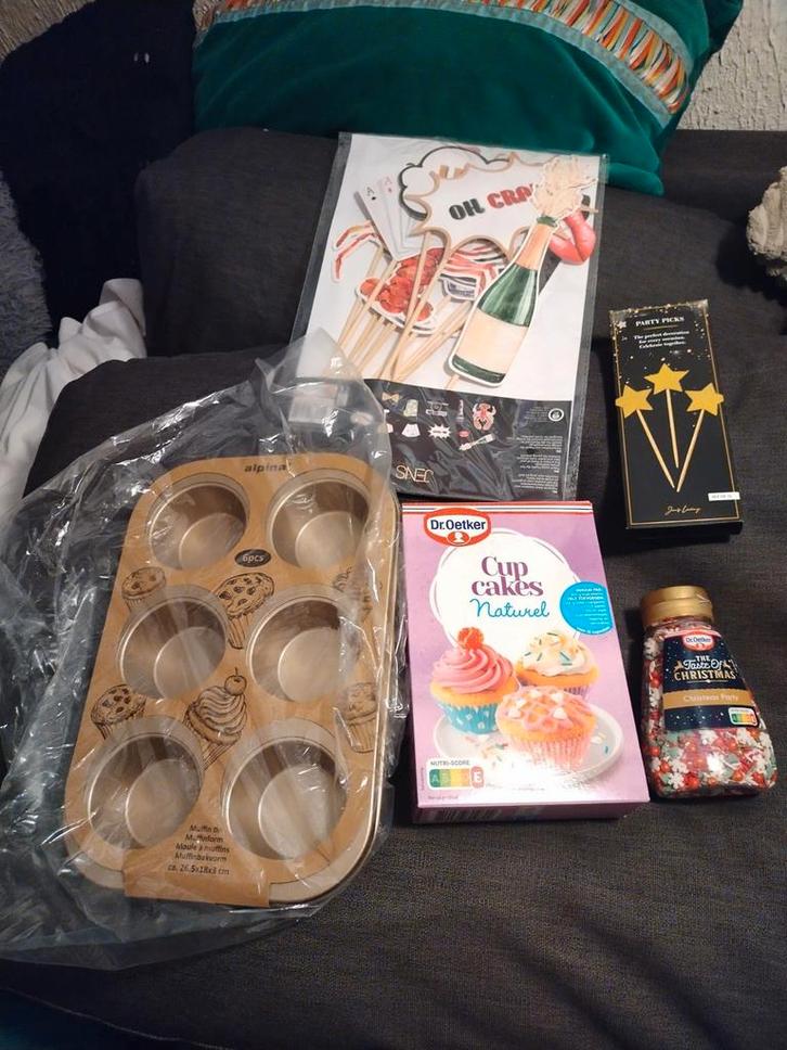 Cupcake party pakket, nieuw, Hobby en Vrije tijd, Taarten en Cupcakes maken, Nieuw, Versiering, Ophalen of Verzenden