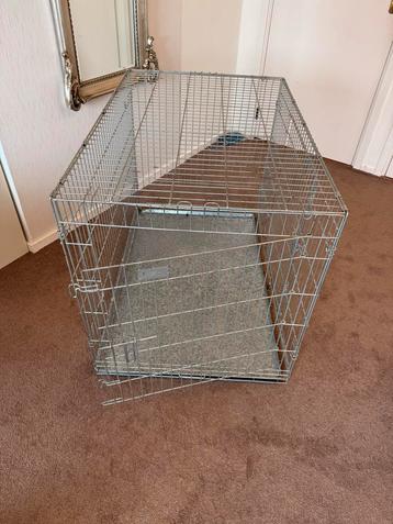 Hondenbench beschikbaar voor biedingen