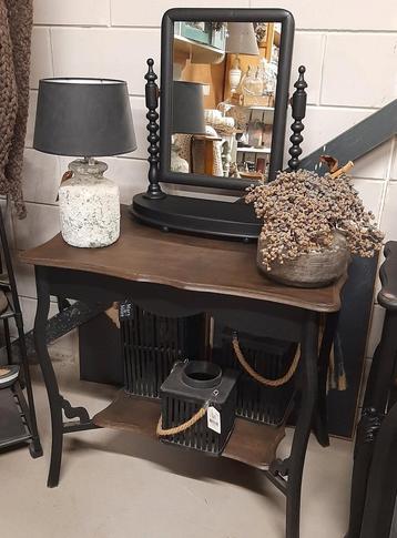 Sjieke, stoere set, kaptafel, toilettafel, tafel, kapspiegel beschikbaar voor biedingen