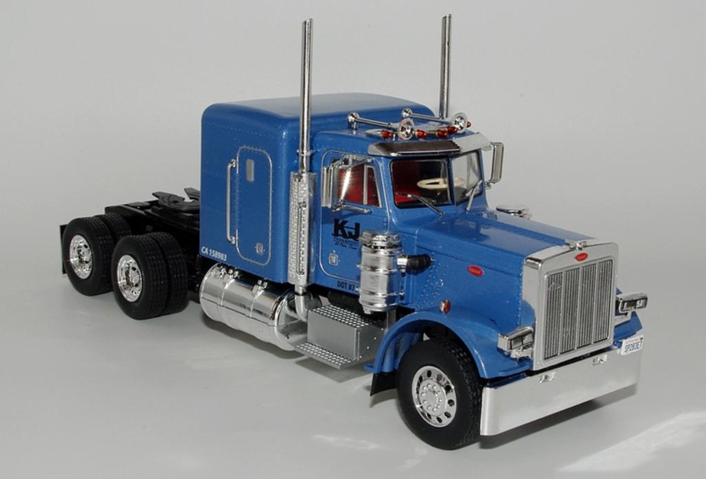 Peterbilt 359 1984 schaal 1/43 FAST & FURIOUS ALTAY # 80, Hobby en Vrije tijd, Verzenden, Nieuw, Bus of Vrachtwagen, Overige merken