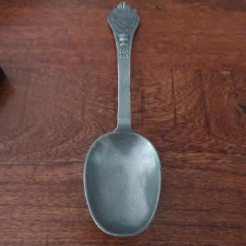 Tinnen lepel met initialen C D , 1ste helft 19de eeuw

H. Ka beschikbaar voor biedingen