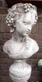 Prachtige buste van een meisje , tuinbeeld op sokkel, Tuin en Terras, Tuinbeelden, Ophalen, Zo goed als nieuw, Beton, Mensenbeeld