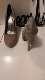Schoenen nieuw, Ophalen, Zo goed als nieuw, Pumps