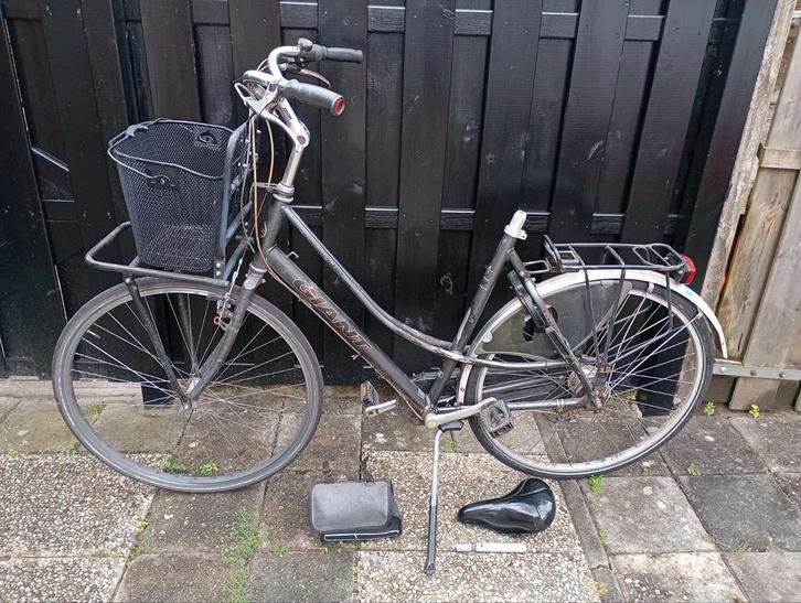 Giant damesfiets opknapper, Fietsen en Brommers, Fietsen | Dames | Omafietsen, Gebruikt, 56 cm of meer, Versnellingen, Ophalen