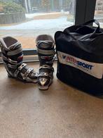 Ski schoenen en helm( maat m), Ophalen, 160 tot 180 cm, Schoenen, Salomon