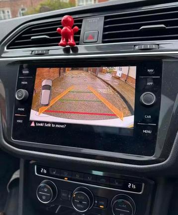 Achteruitrijcamera installatie VW/Skoda/Seat OEM of ANDROİD beschikbaar voor biedingen