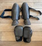 Rumble Bokshandschoenen 16 OZ en scheenbeschermers, Ophalen, Gebruikt, Bokshandschoenen