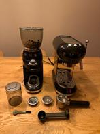 SMEG Espresso Set Zwart - Machine & Bonenmaler, Afneembaar waterreservoir, Zo goed als nieuw, Combi, 2 tot 4 kopjes