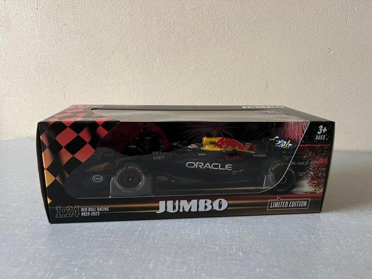 NIEUW in doos: Max Verstappen auto - raceauto 2023 1:24, Hobby en Vrije tijd, Modelauto's | 1:24, Nieuw, Auto, Bburago, Ophalen of Verzenden