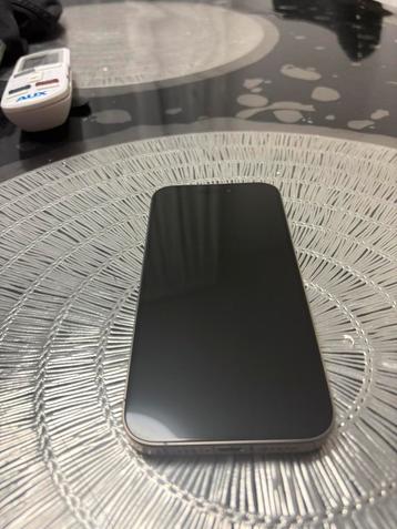 IPhone 15 Pro 128 Gb zo goed als nieuw beschikbaar voor biedingen