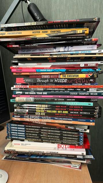 Diverse comics & tradepaper back tpb beschikbaar voor biedingen