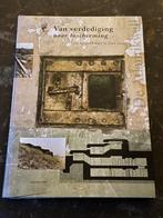 Van verdediging naar bescherming - H. Ambachtsheer, Boeken, Tweede Wereldoorlog, Ophalen of Verzenden, Zo goed als nieuw, Overige onderwerpen