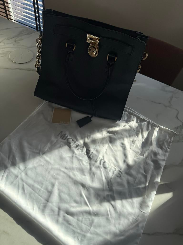 Michael Kors Tas - Stijlvol en Elegant, Sieraden, Tassen en Uiterlijk, Tassen | Damestassen, Ophalen of Verzenden, Zo goed als nieuw