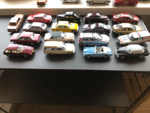 Volvo 1:43 Atlas/Minichamps/Norev, Hobby en Vrije tijd, Modelauto's | 1:43, Zo goed als nieuw, Auto, MiniChamps, Ophalen of Verzenden