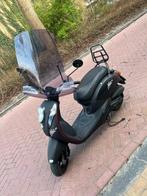 SYM MIO 2017 en 2012 beide smoke windscherm rekje, Fietsen en Brommers, Scooters | SYM, Zo goed als nieuw, Benzine, 50 cc, Maximaal 25 km/u