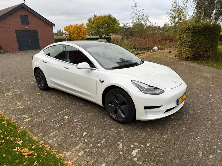 Tesla Model 3 2020 Wit, Auto's, Tesla, Particulier, Model 3, Elektrisch, Sedan, Automaat, Origineel Nederlands, Wit, Achterwielaandrijving