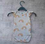 Leuke baby romper met regenboogjes maat 50/56 hema, Broekje, Jongetje of Meisje, Tea, Ophalen of Verzenden