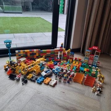 Grote partij Duplo van Lego beschikbaar voor biedingen