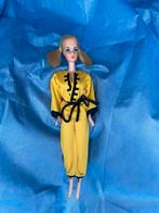 VINTAGE ORIGINELE Barbie Doll 1966 Korea karate outfit ZGAN, Ophalen of Verzenden, Zo goed als nieuw, Pop