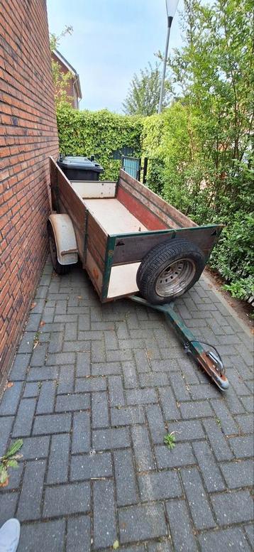Aanhanger  beschikbaar voor biedingen