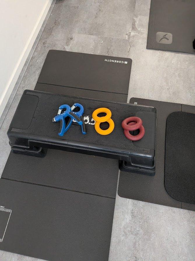 Hand knijpers, Ophalen of Verzenden, Zo goed als nieuw, Overige typen