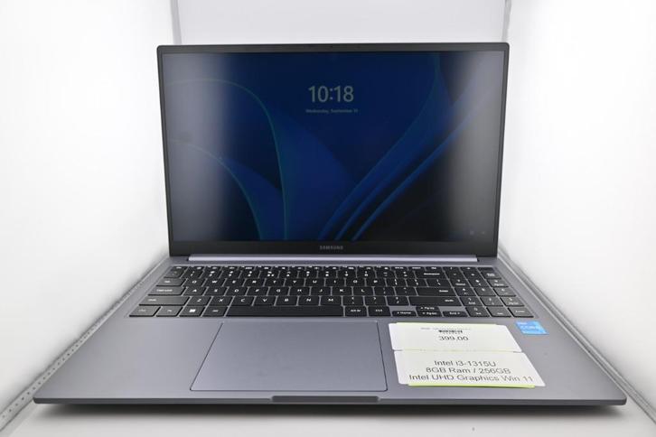 Samsung Galaxy Book 4 - i3 8RAM 256GB Win11, Computers en Software, Laptophoezen, Gebruikt, 13 inch, Ophalen of Verzenden