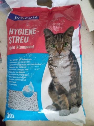 kattengrit beschikbaar voor biedingen