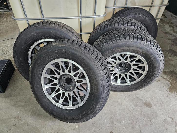 Lincoln limousine towncar Velgen spikes NIEUW !!GARBAGERUN!!, Auto-onderdelen, Banden en Velgen, Banden en Velgen, Winterbanden