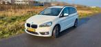 BMW 2-Serie Gran Tourer 1.5 218I AUT 2016 Wit, Auto's, BMW, 2-Serie Gran Tourer, Wit, 75 €/maand, 19 km/l