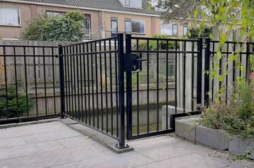 Zoek jij een sierhekwerk of tuinhekwerk met een poort? beschikbaar voor biedingen