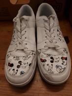 Mickey mouse schoenen, Gedragen, Ophalen of Verzenden, Wit, Sneakers of Gympen