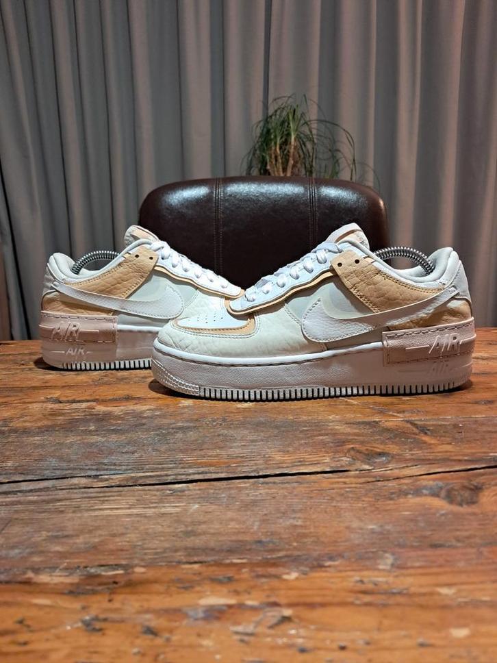 Nike Air Force 1 Shadow Premium 'Spruce Aura' Size 38,5, Kleding | Dames, Schoenen, Gedragen, Sneakers of Gympen, Beige, Ophalen of Verzenden