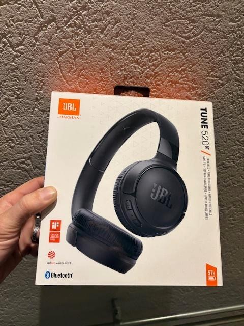 JBL Tune 520 BT, Audio, Tv en Foto, Koptelefoons, Nieuw, Op oor (supra aural), Overige merken, Draadloos, Bluetooth, Surround