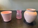 Twee roze vazen en een bloempot, Overige materialen, Overige kleuren, Ophalen of Verzenden, Zo goed als nieuw